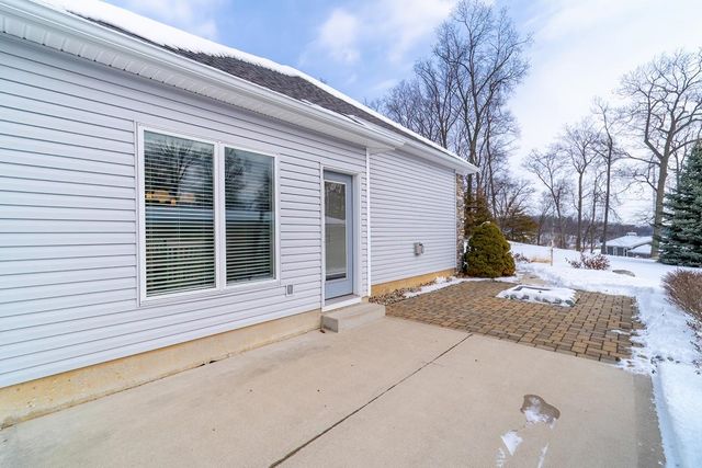195 Lane 585 Lake James, Fremont, IN 46737
