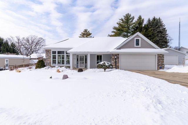 195 Lane 585 Lake James, Fremont, IN 46737