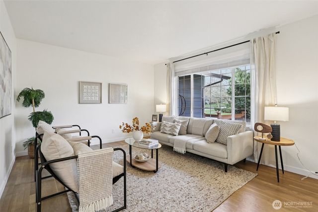 9002 34th Avenue SW, Seattle, WA 98126