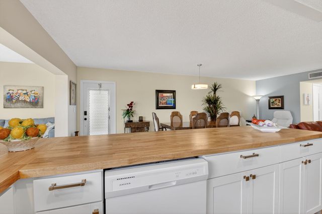 14519 Canalview Drive B, Delray Beach, FL 33484