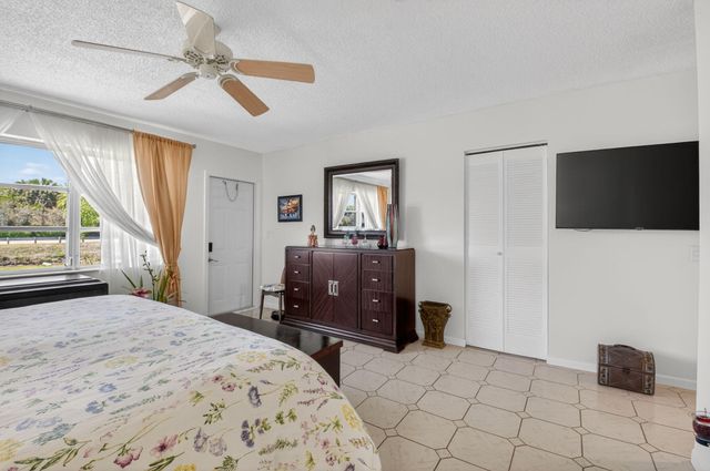 14519 Canalview Drive B, Delray Beach, FL 33484