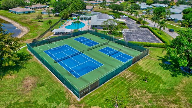 14519 Canalview Drive B, Delray Beach, FL 33484