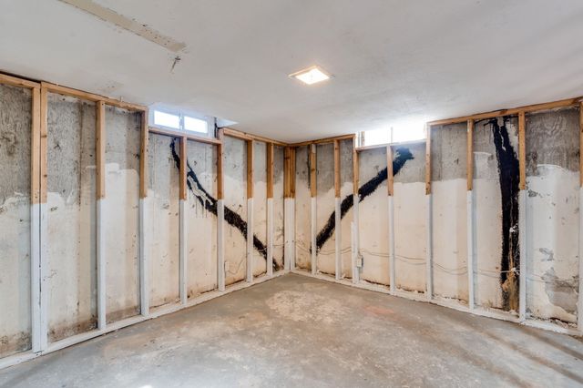 6631 N Kerman St., Park City, KS 67219