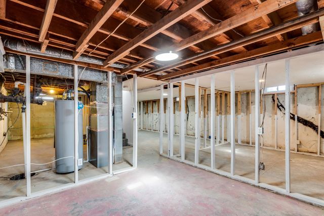 6631 N Kerman St., Park City, KS 67219