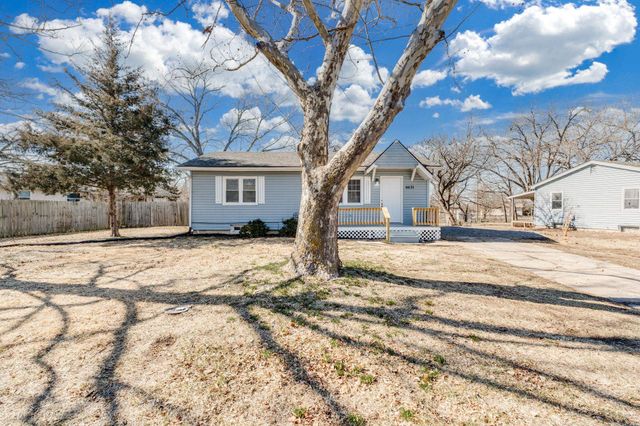 6631 N Kerman St., Park City, KS 67219