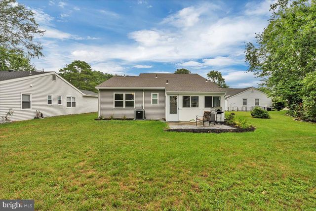 39 CHELSEA PL, Southampton, NJ 08088