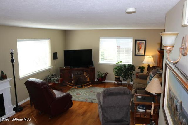 418 Alexander Way, Sandpoint, ID 83864