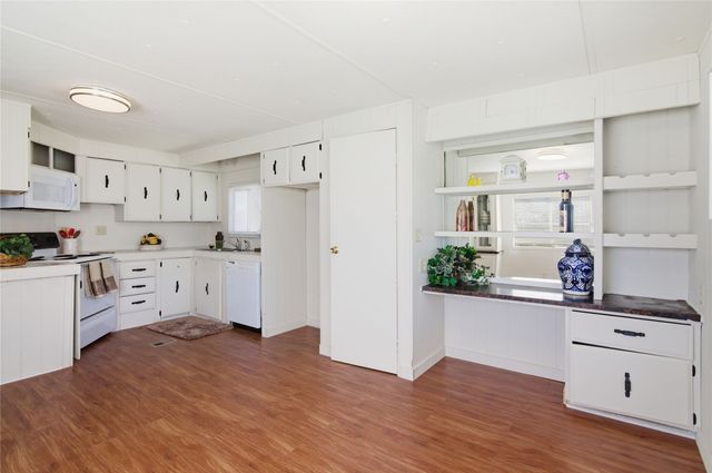 1329 Fox Hollow Court, Pelican Bay, TX 76020