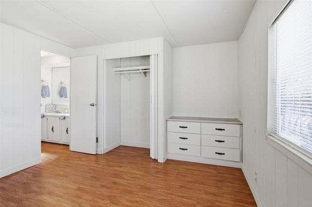 1329 Fox Hollow Court, Pelican Bay, TX 76020