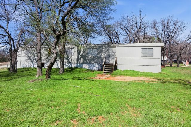 1329 Fox Hollow Court, Pelican Bay, TX 76020