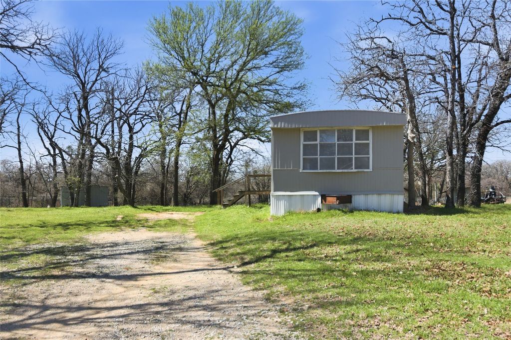 1329 Fox Hollow Court, Pelican Bay, TX 76020