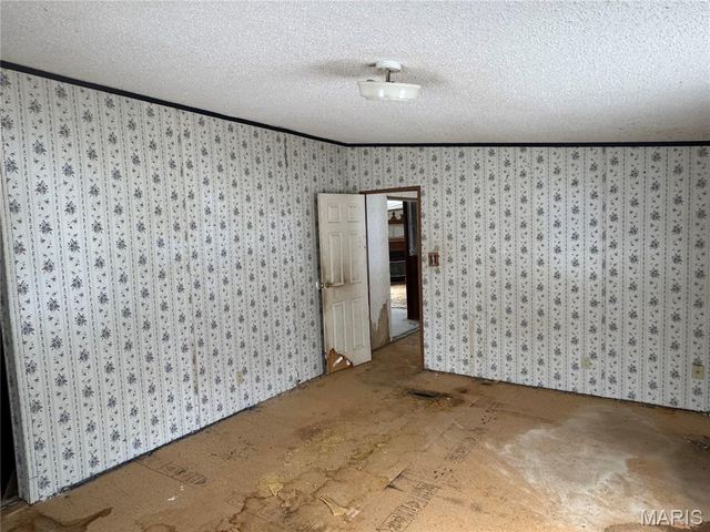 602 E Nicholas Street, Carlinville, IL 62626