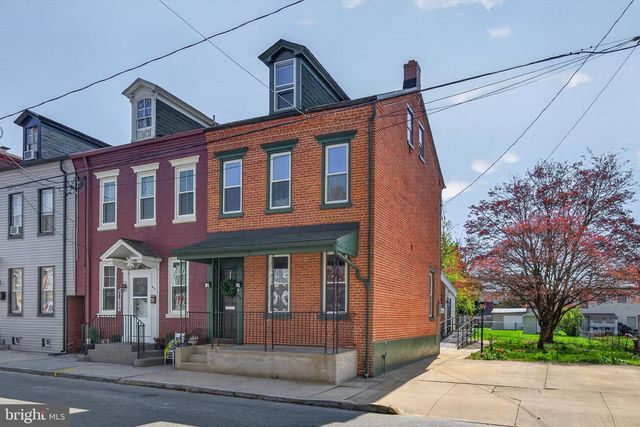 632-634 CHESTNUT ST, Columbia, PA 17512