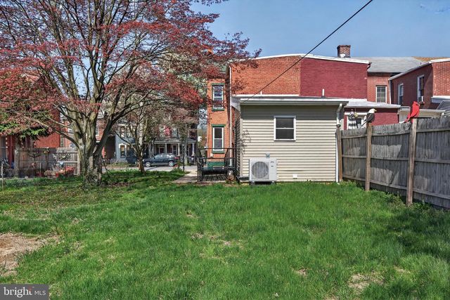 632-634 CHESTNUT ST, Columbia, PA 17512
