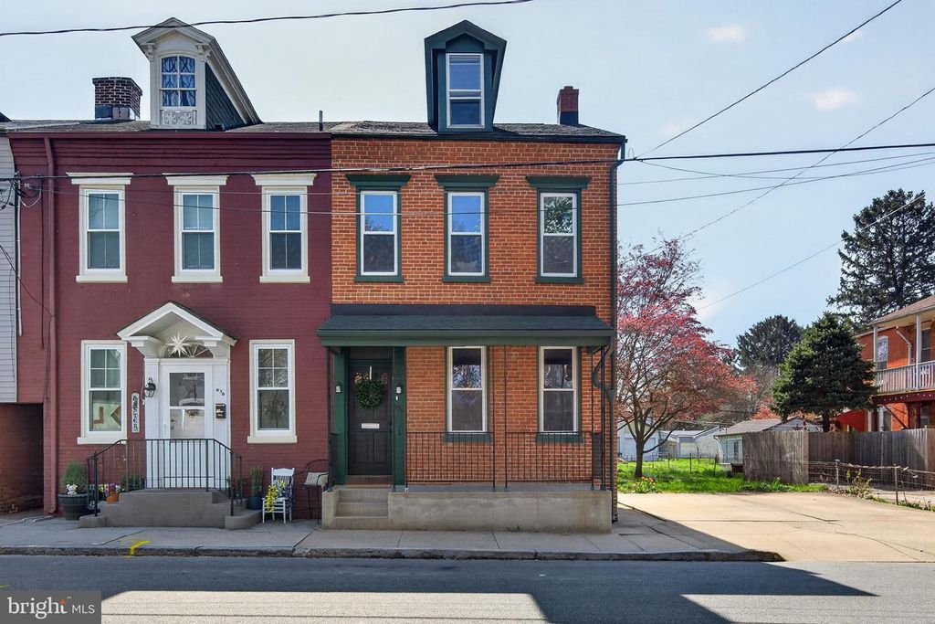 632-634 CHESTNUT ST, Columbia, PA 17512