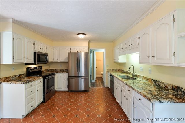 1612 Hennessy Place, Fayetteville, NC 28303