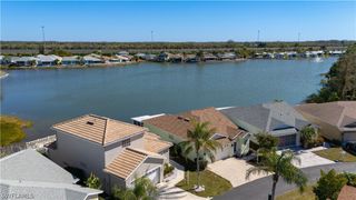 10717 Maui CIR, Estero, FL 33928