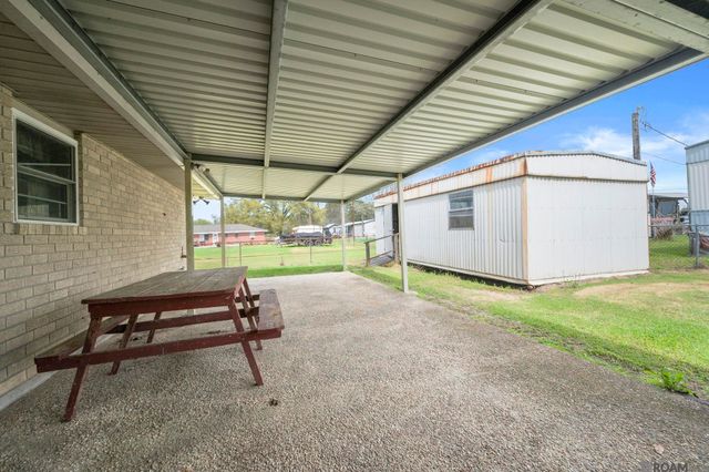 25525 Summer St, Plaquemine, LA 70764