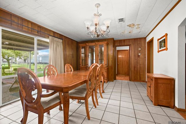 25525 Summer St, Plaquemine, LA 70764