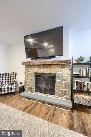 102 BLOOMFIELD DR, Ephrata, PA 17522