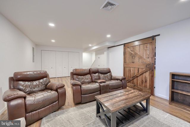 102 BLOOMFIELD DR, Ephrata, PA 17522