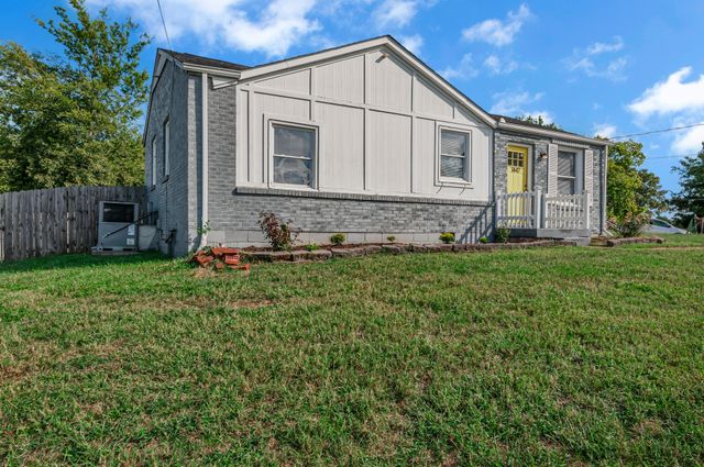 1447 Dolan Rd, Nashville, TN 37218