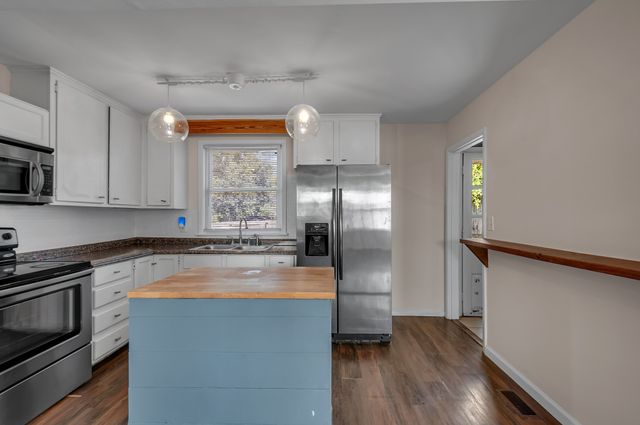 1447 Dolan Rd, Nashville, TN 37218