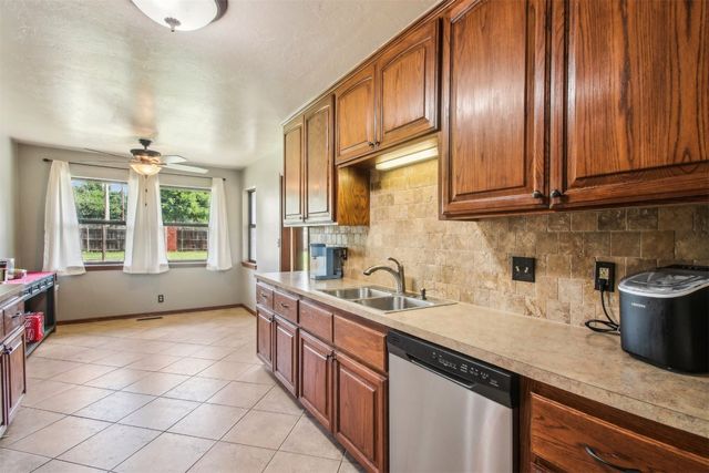 4211 Blue Sage Road, Norman, OK 73072