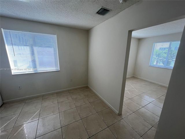 126 SW 21st Ave 2, Miami, FL 33135