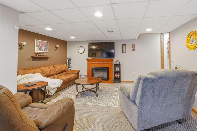 W8067 COUNTY ROAD YY, Wautoma, WI 54982