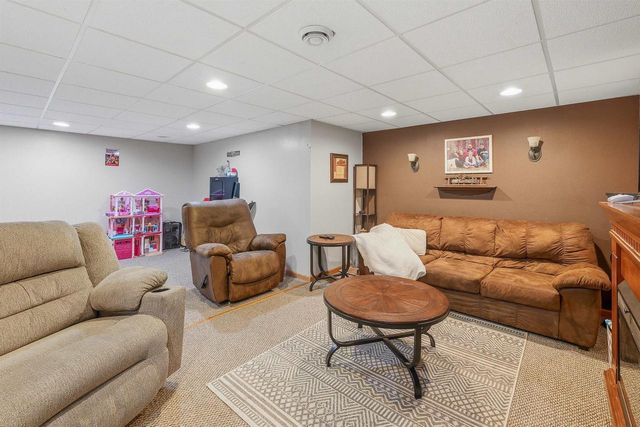 W8067 COUNTY ROAD YY, Wautoma, WI 54982