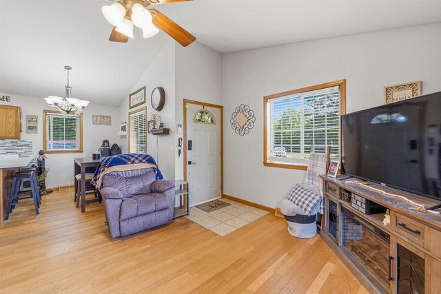 W8067 COUNTY ROAD YY, Wautoma, WI 54982