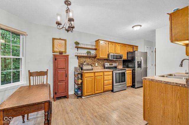 481 Jefferson Valley, Coatesville, IN 46121