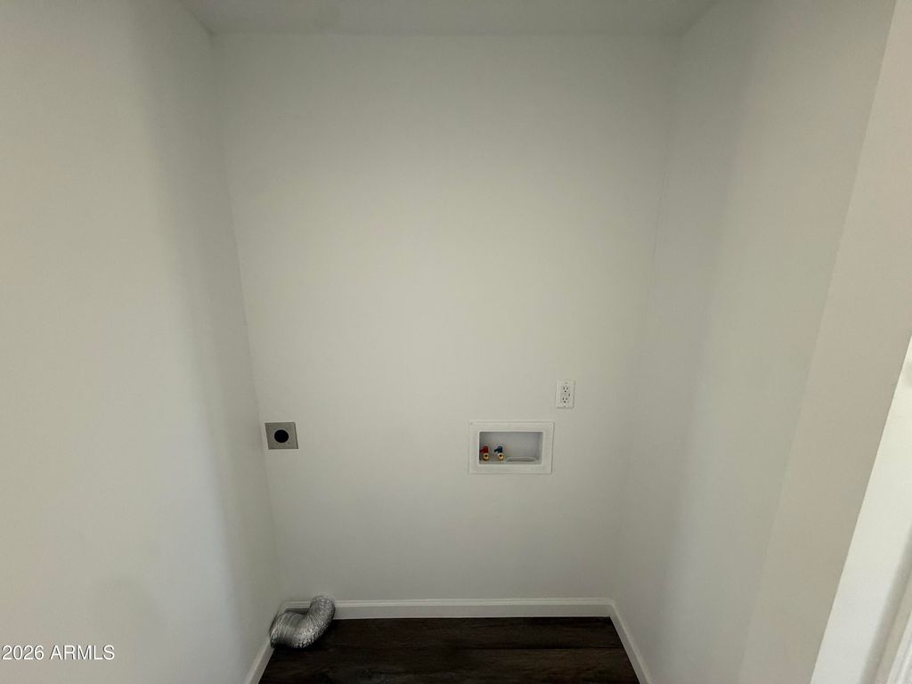 Image 13 of property listing at 512 E MAHONEY Avenue, Buckeye, AZ 85326