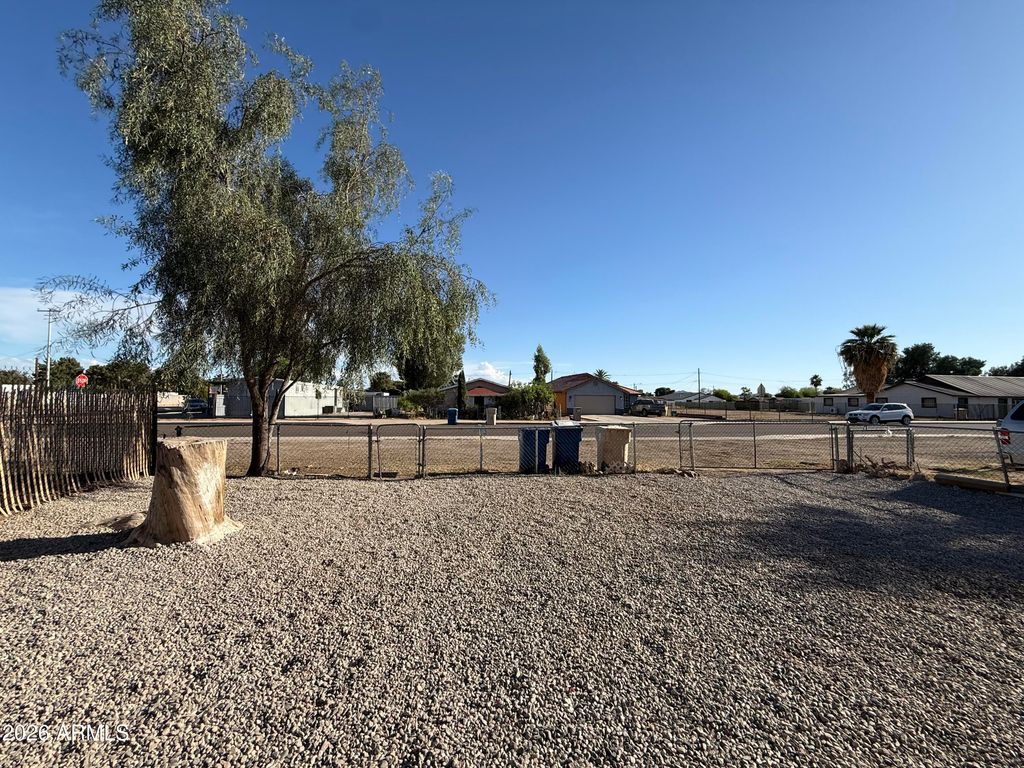 Image 19 of property listing at 512 E MAHONEY Avenue, Buckeye, AZ 85326