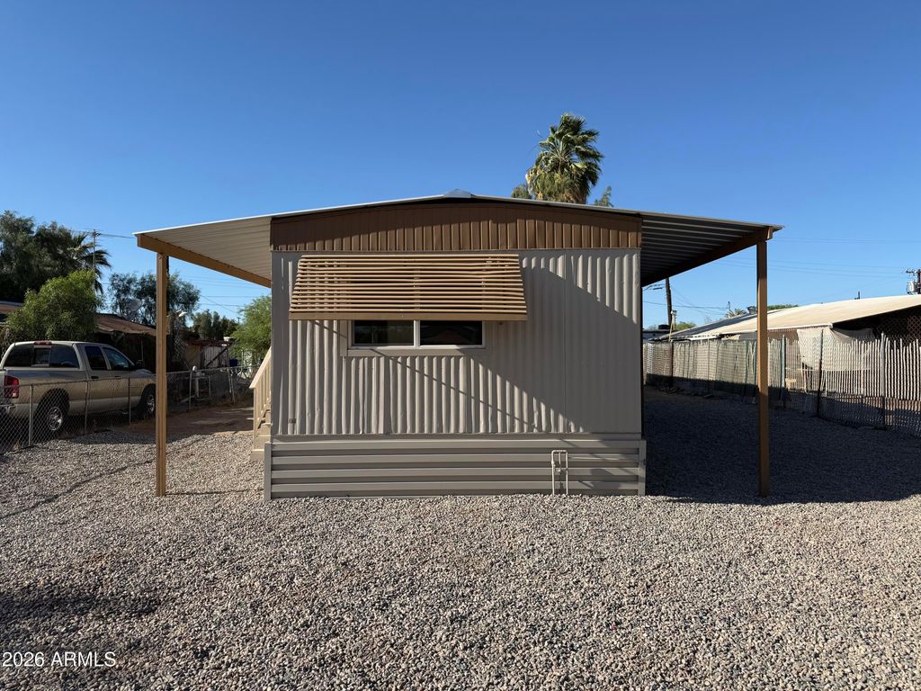 Image 23 of property listing at 512 E MAHONEY Avenue, Buckeye, AZ 85326