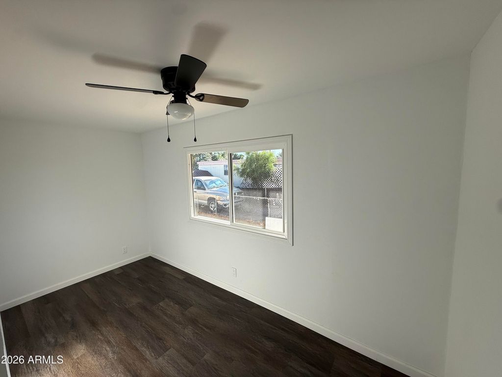 Image 6 of property listing at 512 E MAHONEY Avenue, Buckeye, AZ 85326