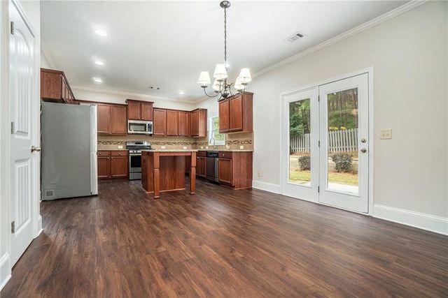 170 Ryans Point, Dallas, GA 30132