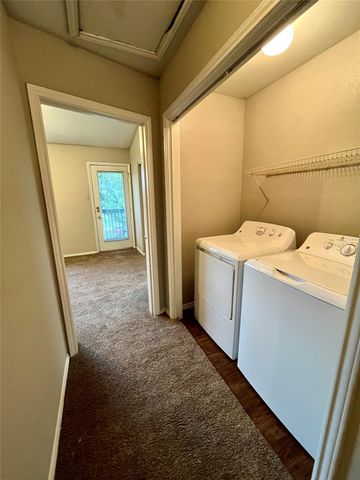 1841 River Crossing CIR B, Austin, TX 78741