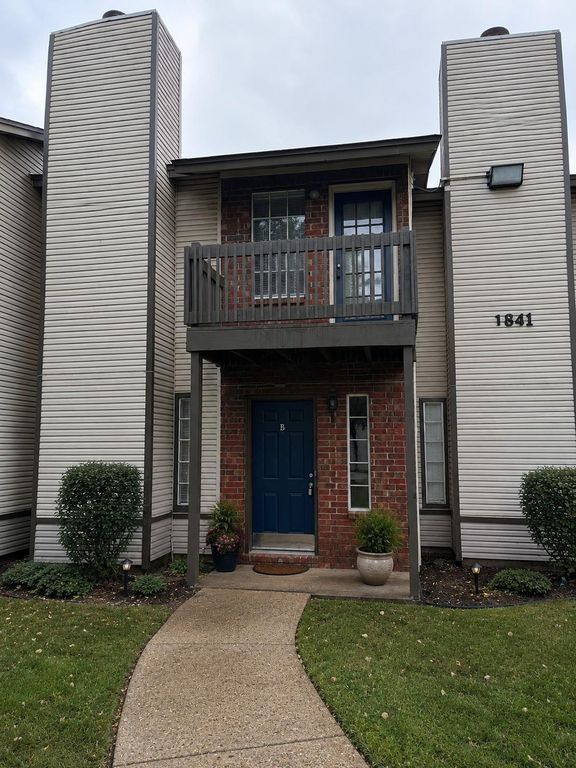 1841 River Crossing CIR B, Austin, TX 78741