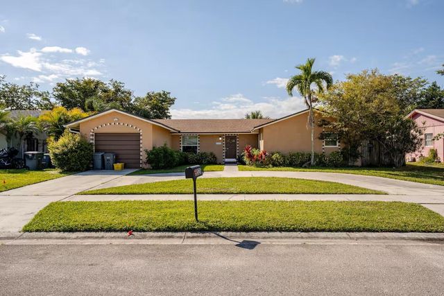 6528 COUNTRY WOOD Way, Delray Beach, FL 33484
