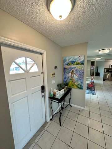 6528 COUNTRY WOOD Way, Delray Beach, FL 33484