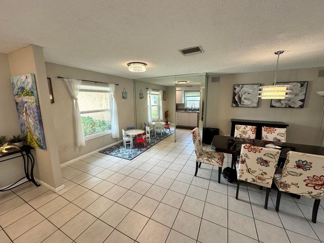 6528 COUNTRY WOOD Way, Delray Beach, FL 33484