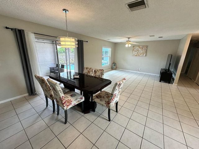 6528 COUNTRY WOOD Way, Delray Beach, FL 33484