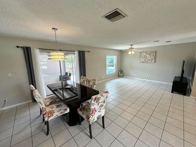 6528 COUNTRY WOOD Way, Delray Beach, FL 33484