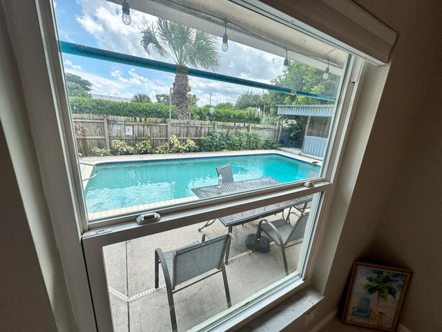6528 COUNTRY WOOD Way, Delray Beach, FL 33484