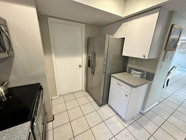 6528 COUNTRY WOOD Way, Delray Beach, FL 33484