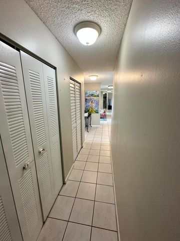 6528 COUNTRY WOOD Way, Delray Beach, FL 33484