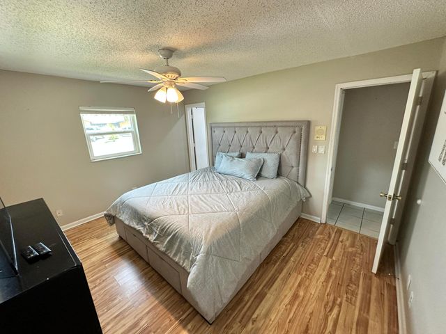 6528 COUNTRY WOOD Way, Delray Beach, FL 33484