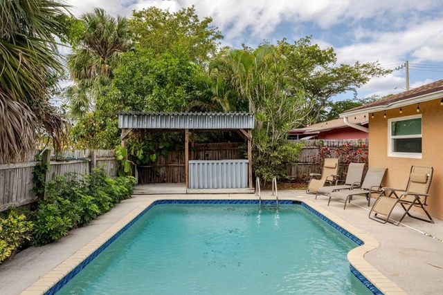 6528 COUNTRY WOOD Way, Delray Beach, FL 33484